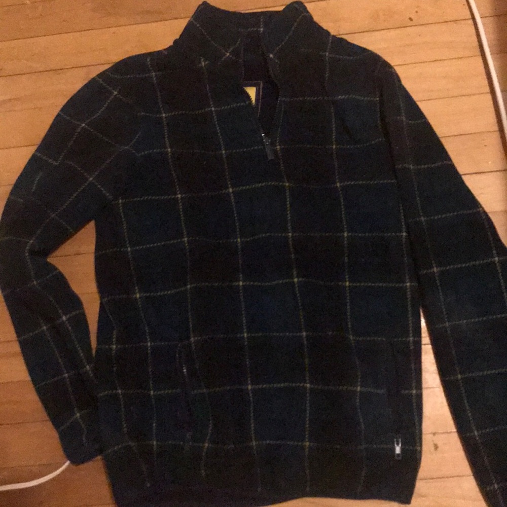 Quarter zip fleece